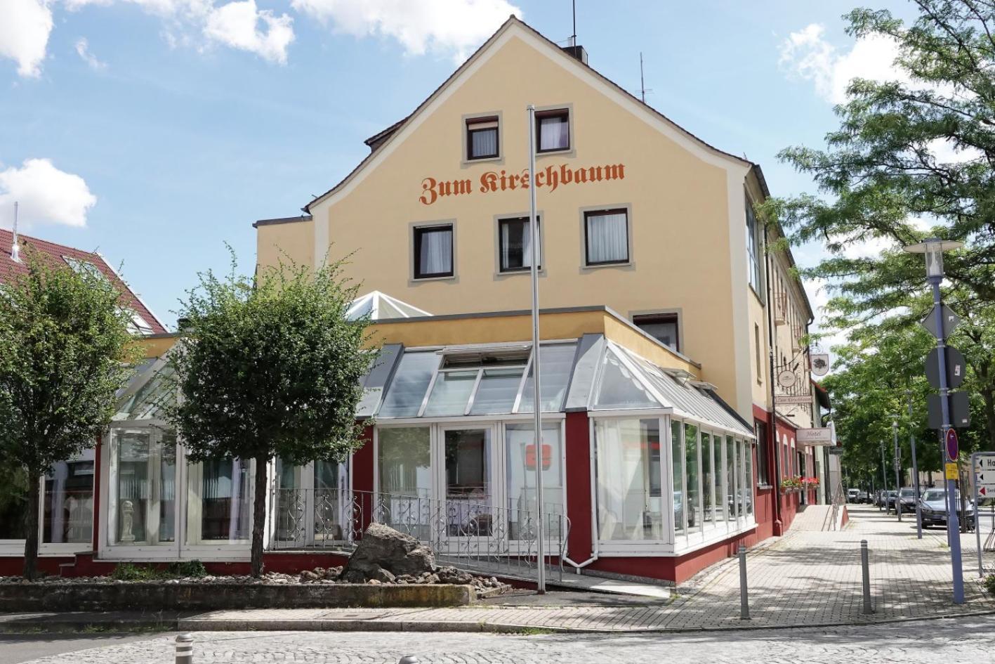 Hotel-Restaurant Zum Kirschbaum Rottendorf Exterior photo
