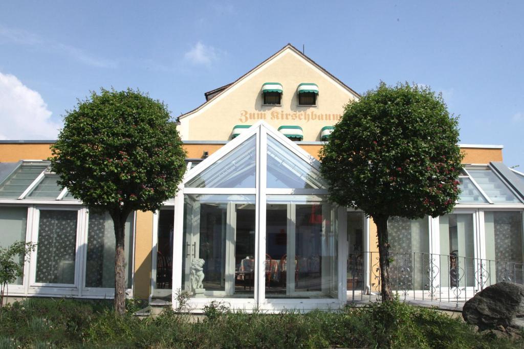 Hotel-Restaurant Zum Kirschbaum Rottendorf Exterior photo
